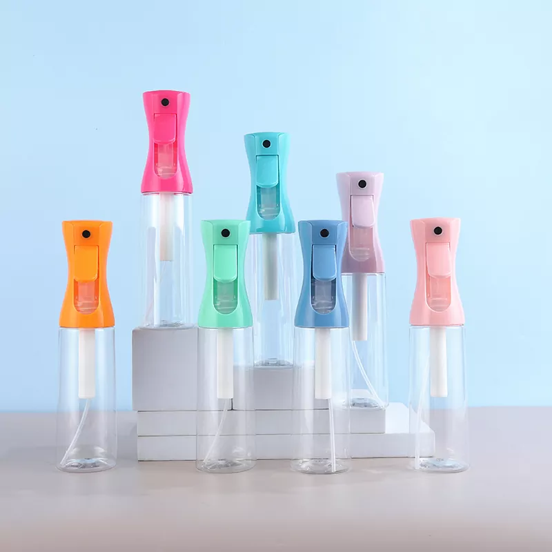 着色プラスチックトリガースプレーボトル